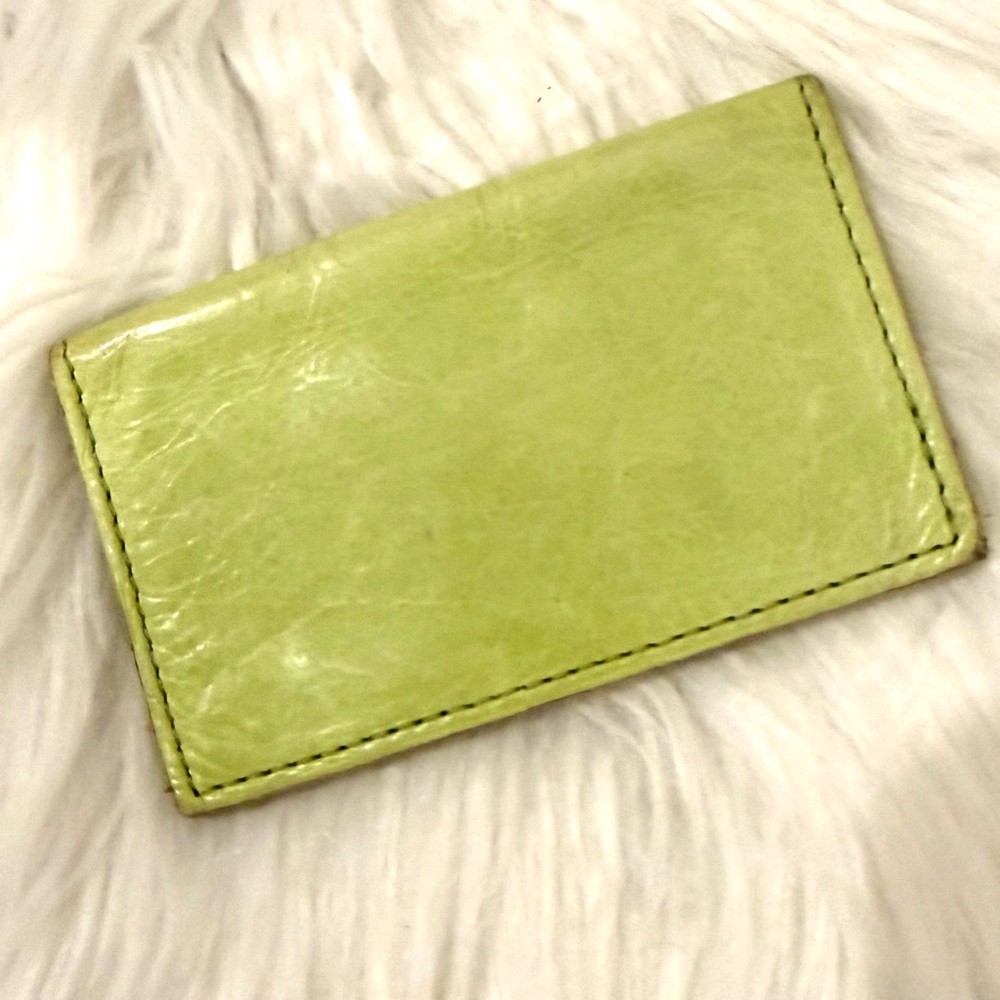 m0851 Slim Classic Leather Card Case in Lime Green EUC
